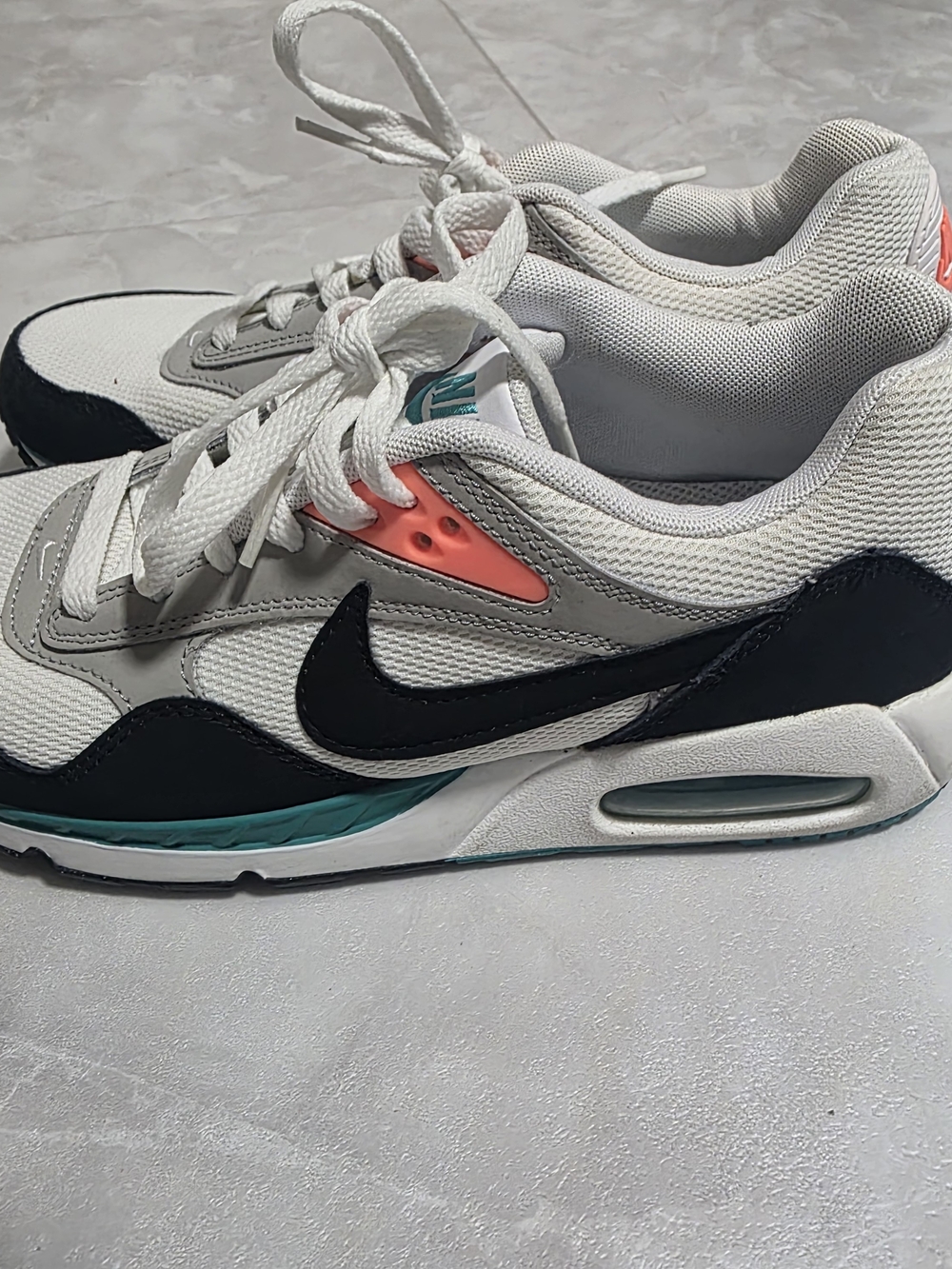 Nike Women’s Air Max Style White Black Teal Sneakers